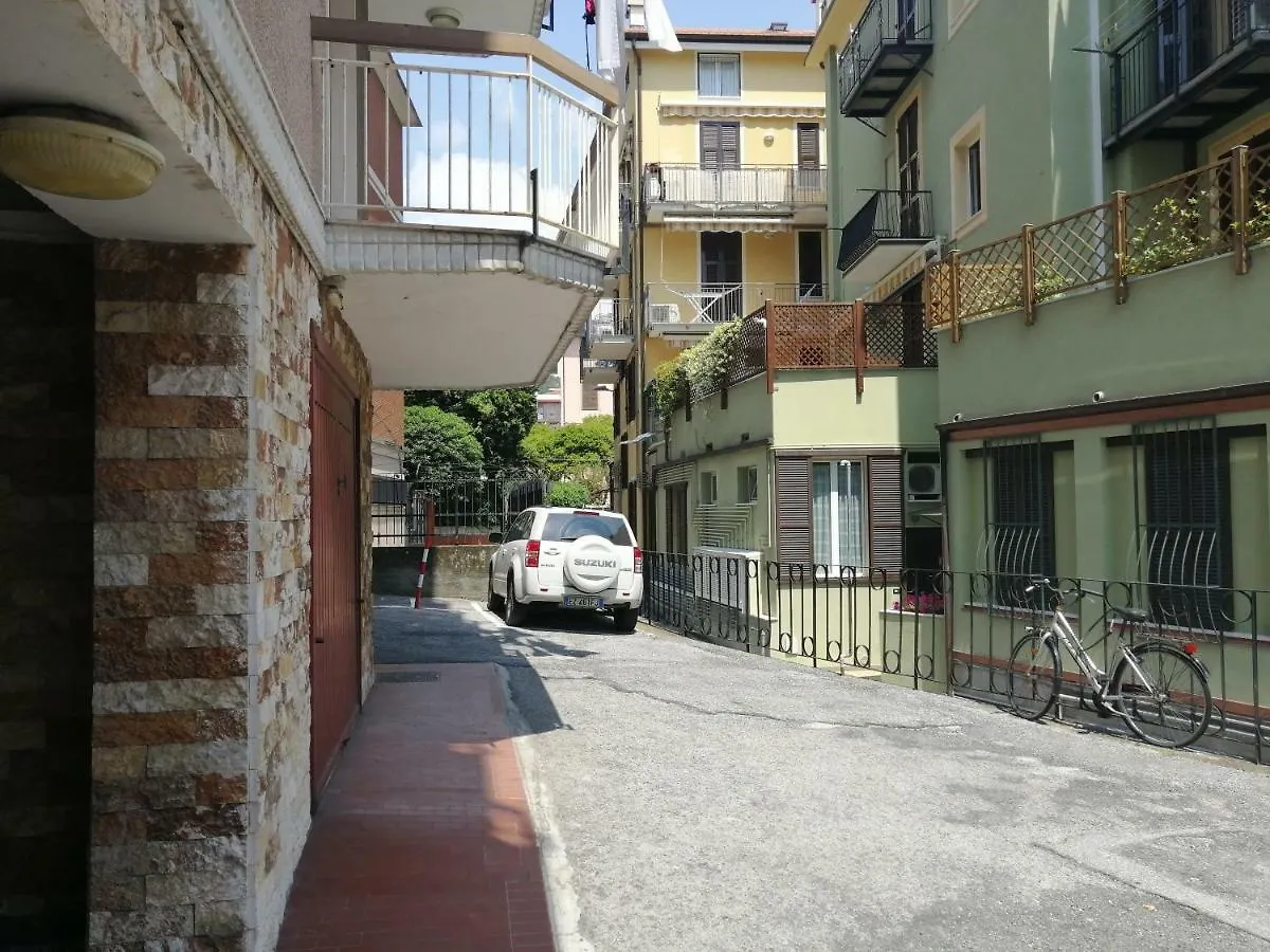 Gf Holiday Suite Varazze Appartement